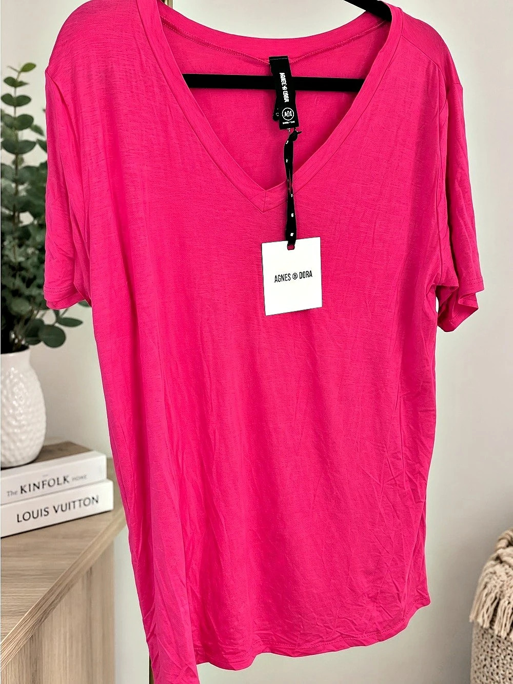 Agnes & Dora Sheer V-Neck Tee Pink XXL NWT